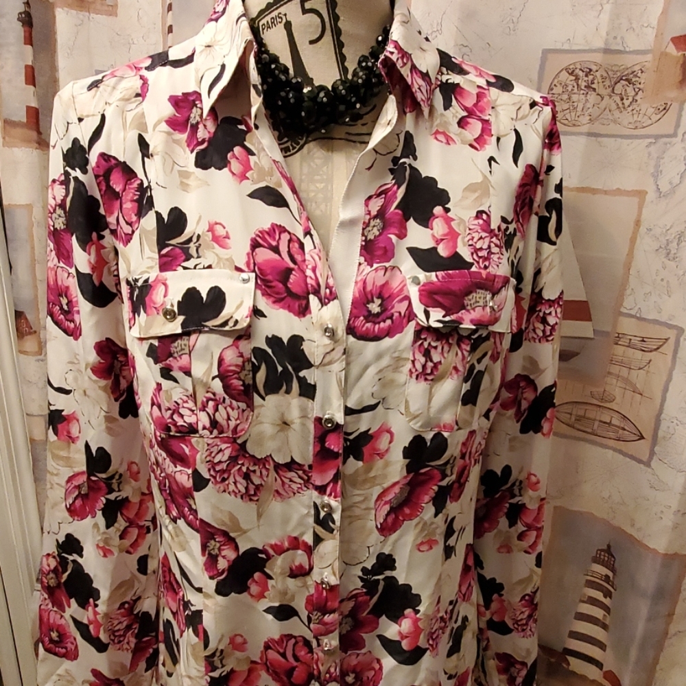 White House Black Market Blouse